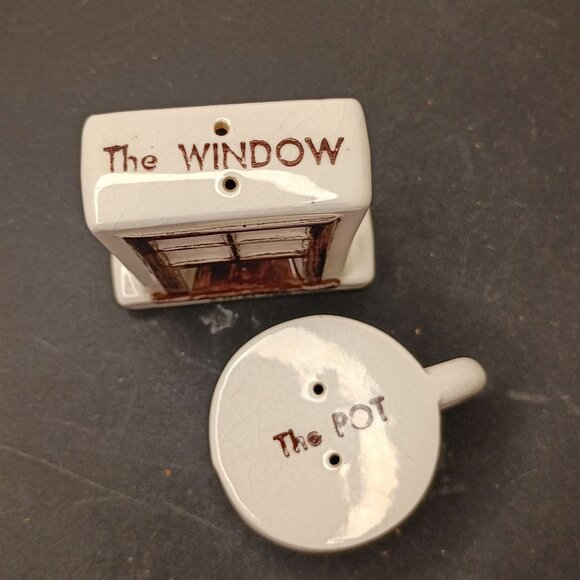 VTG Arizona Ceramic "The Window The Pot" Salt Pepper Shakers Unique Collectable - Picture 2 of 16